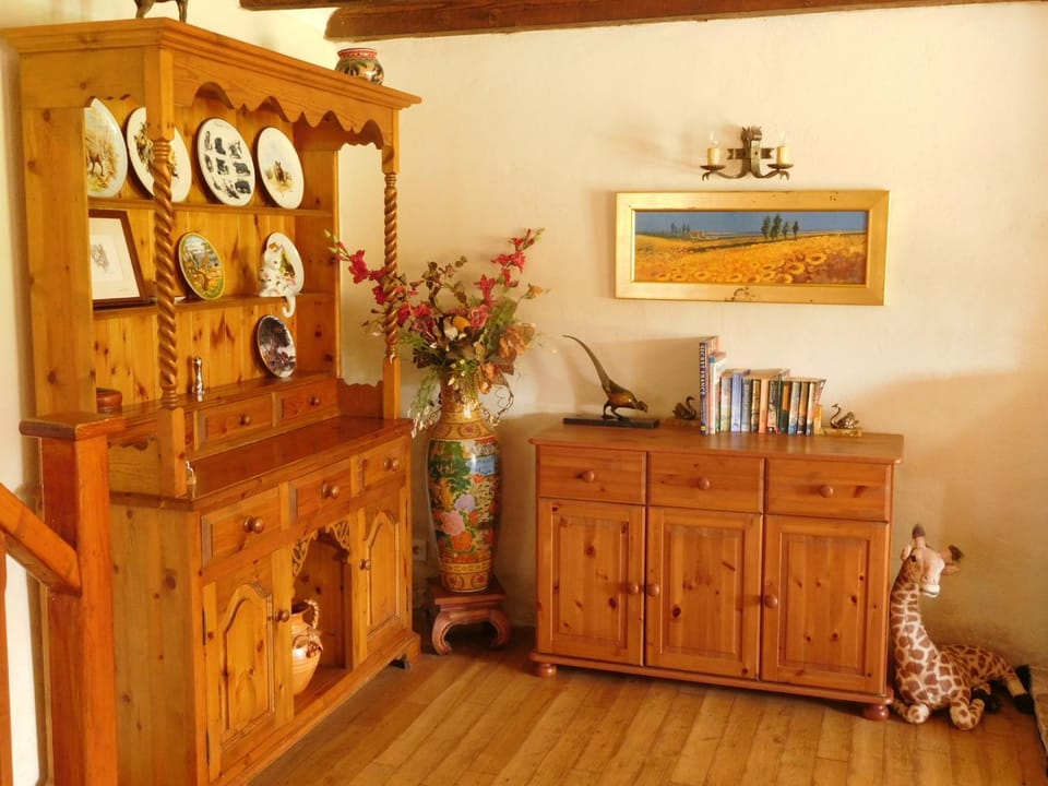 Living room, Decorative detail