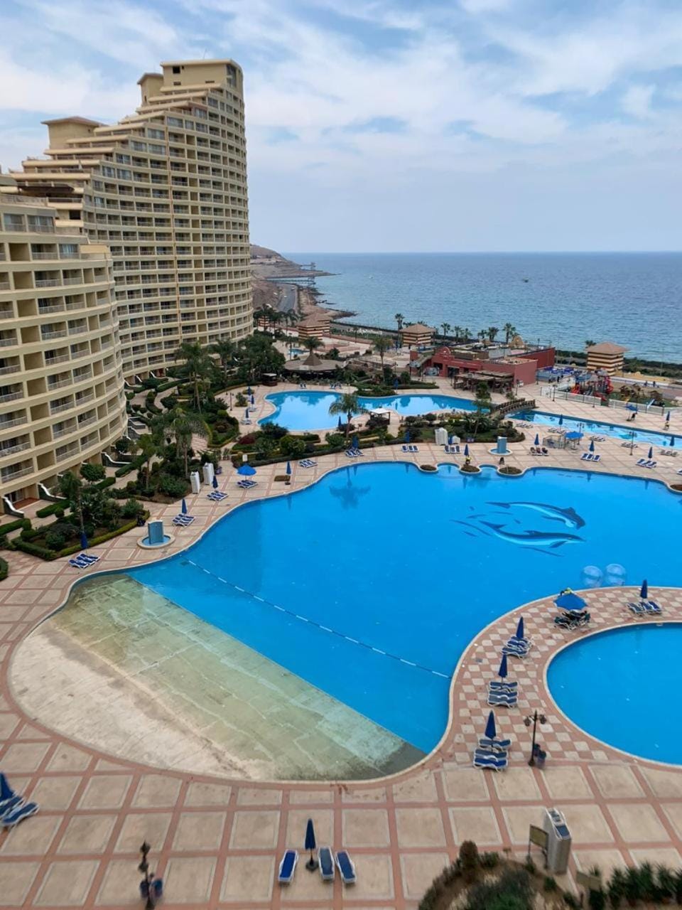 Swimming pool