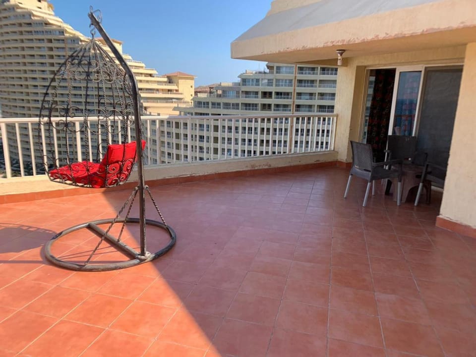 Penthouse Three-Bedroom Villa in Porto Sokhna Family only Villa in Egypt