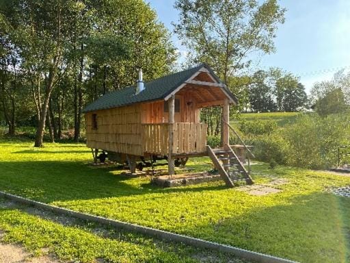 Property building, Natural landscape