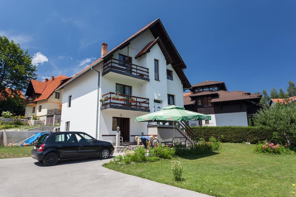 Property building, Facade/entrance, Off site, Day, Summer, Decorative detail