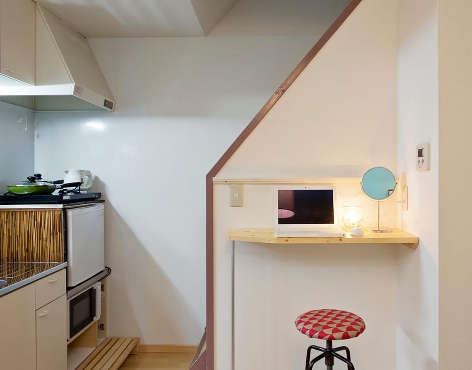 Kitchen or kitchenette, Living room, Decorative detail, Seating area, On site