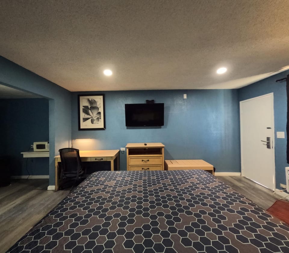 Bed, TV and multimedia