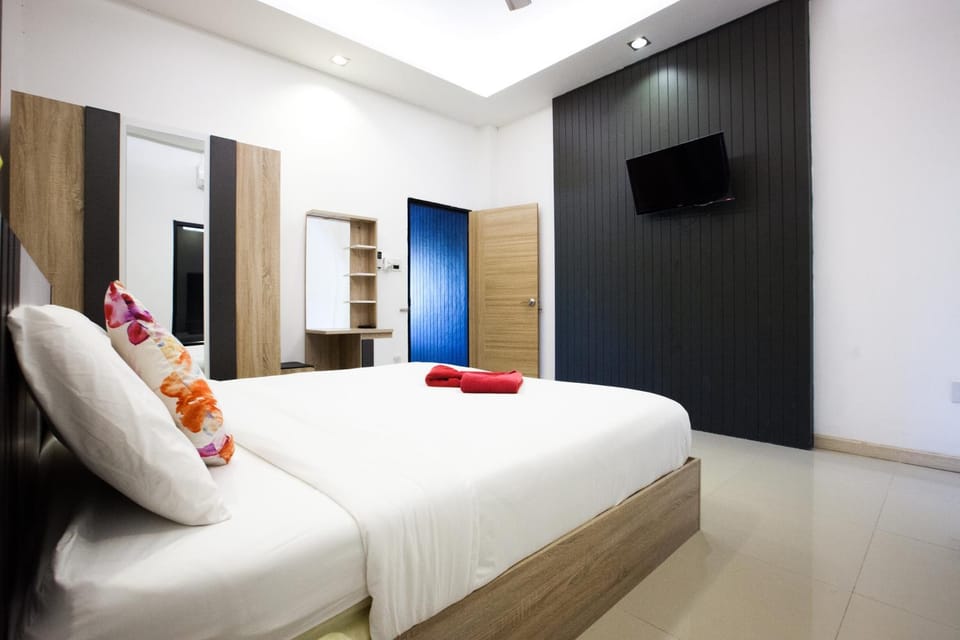 Blue Moon Design House House in Phe
