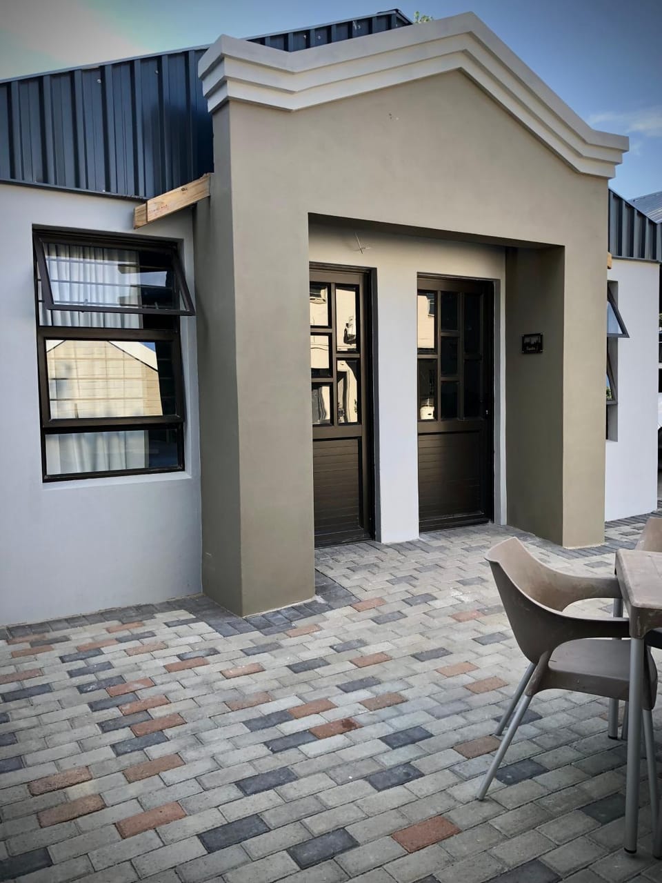 Patio, Facade/entrance