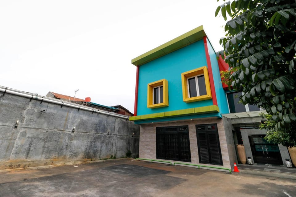 Property building, Facade/entrance