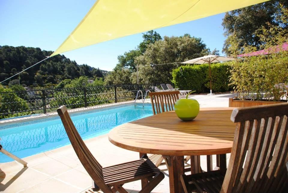 Patio, Day, Natural landscape, View (from property/room), Balcony/Terrace, Balcony/Terrace, Dining area, Mountain view, Pool view