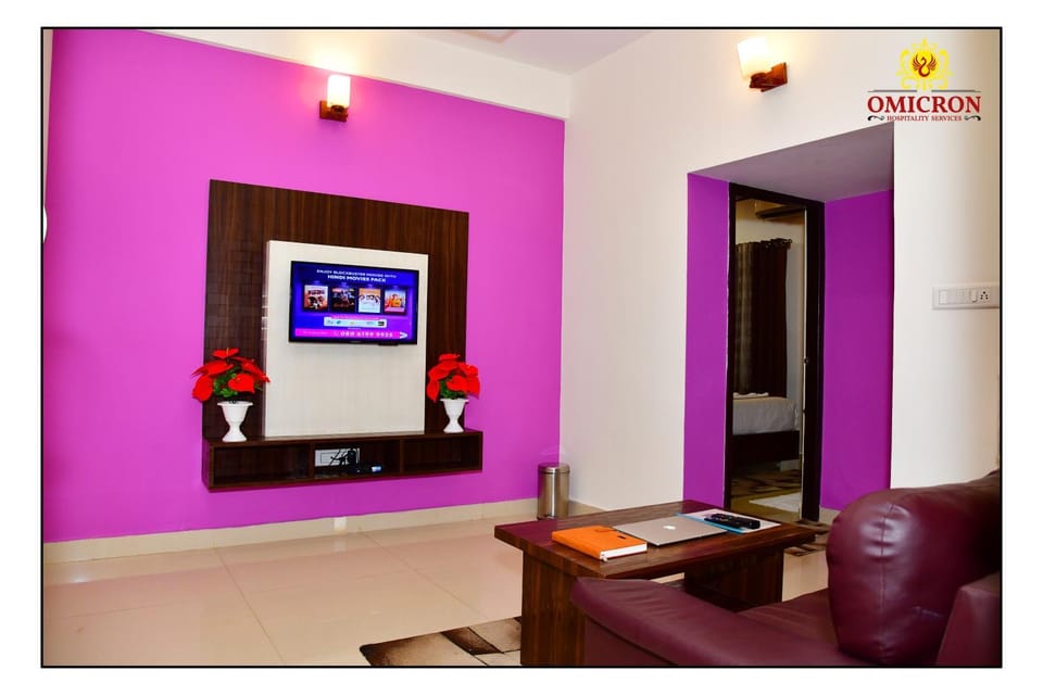Communal lounge/ TV room, TV and multimedia, Living room, Seating area