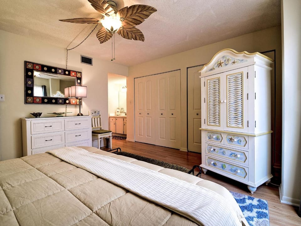 440 West 1108S Apartment in Clearwater Beach