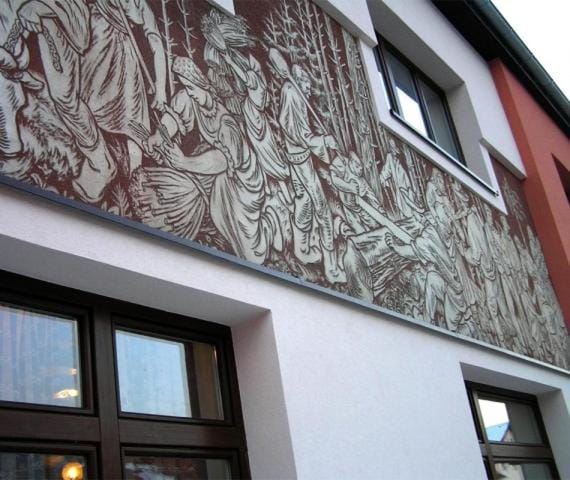 Facade/entrance