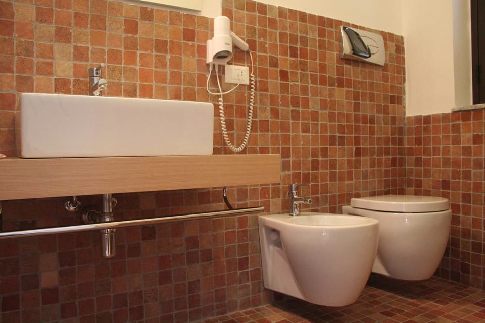 Toilet, Bathroom