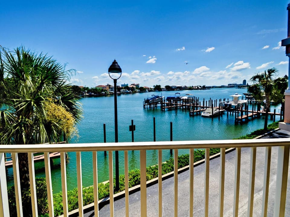 Harborview Grande 202 Apartment in Clearwater Beach