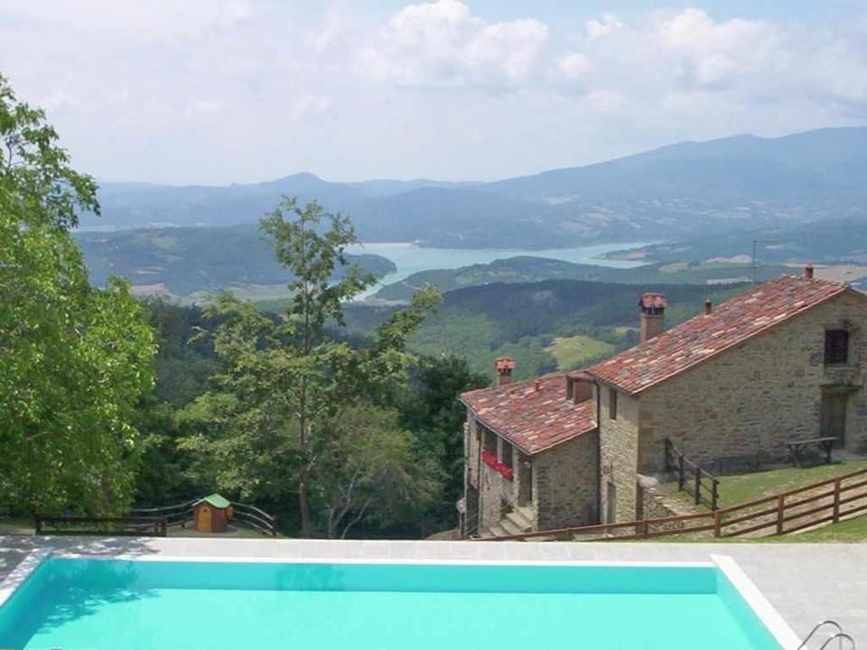 Villa Vallorsaia con piscina privata House in Tuscany