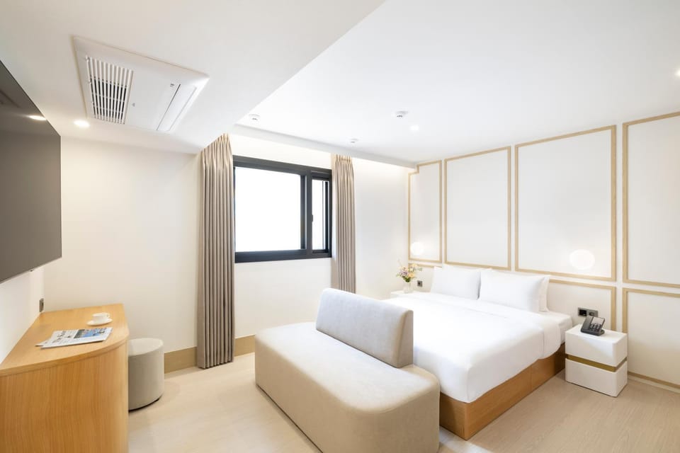 Bed, Area and facilities