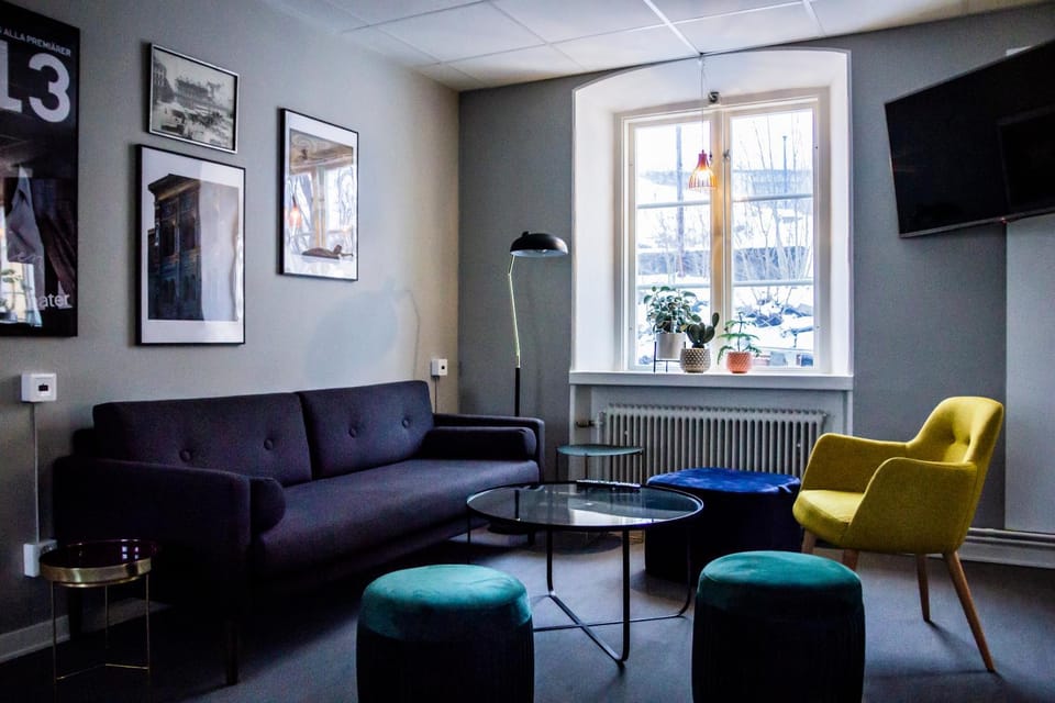 Living room, Seating area