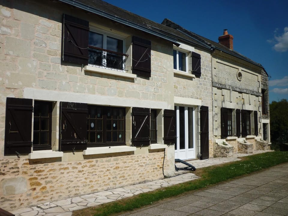 Gite Maison de campagne 86120-22 couchages House in Les Trois-Moutiers