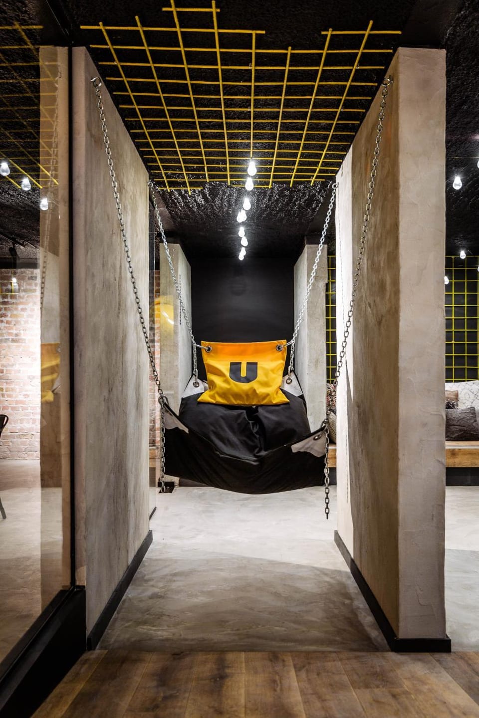 Upstairs Hotel Hotel in Ostend