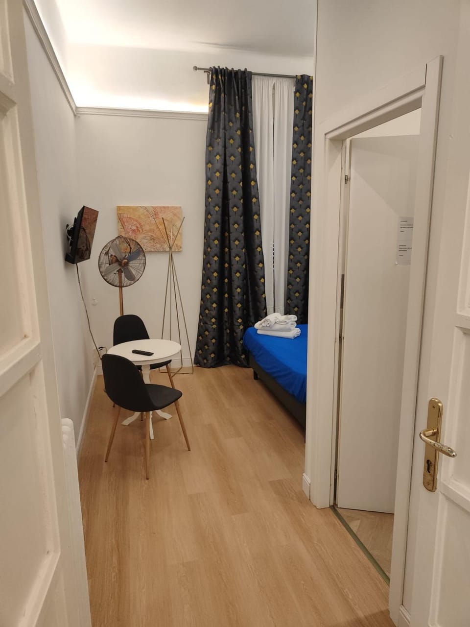 Short Lets Grandi Stazioni Bed and Breakfast in Bari