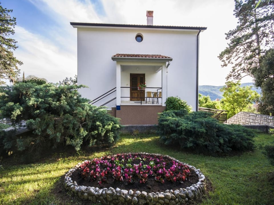 Apartments Rabac 828 Apartment in Istria County