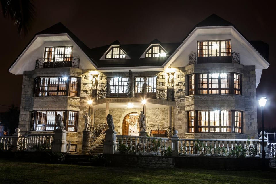 Property building, Facade/entrance, Night