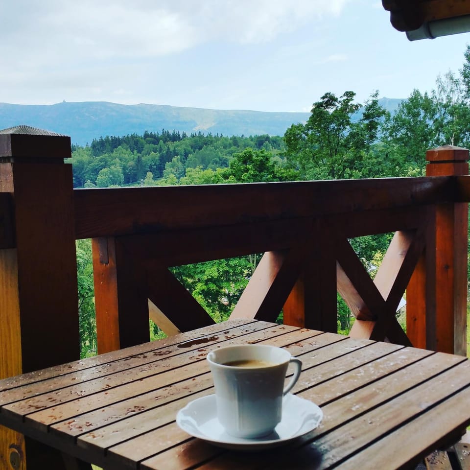 Balcony/Terrace, Mountain view