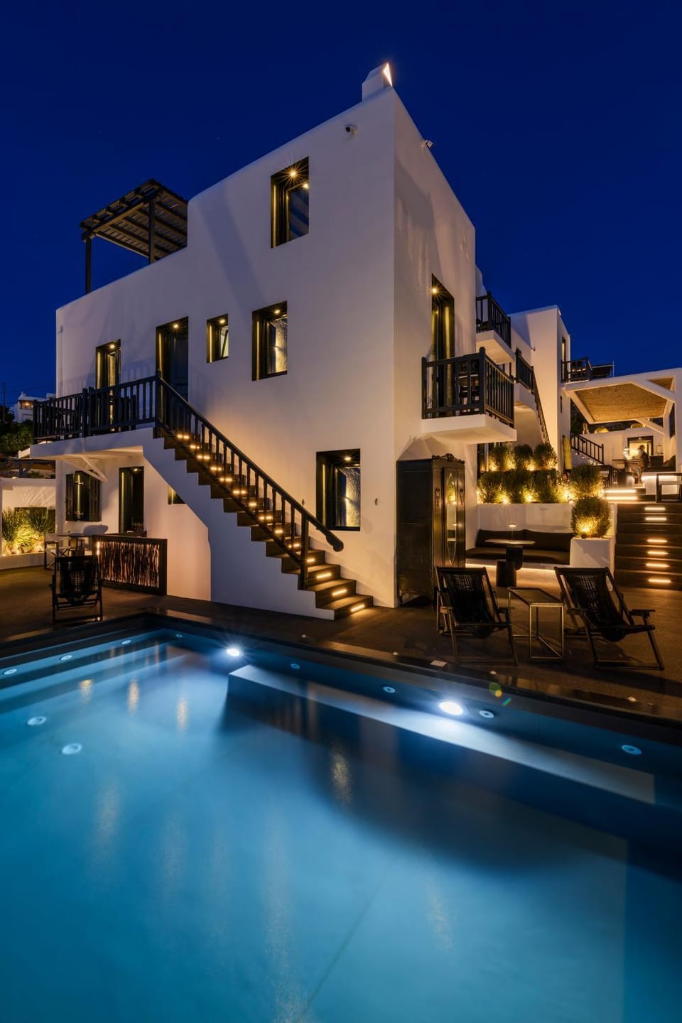 Property building, Swimming pool