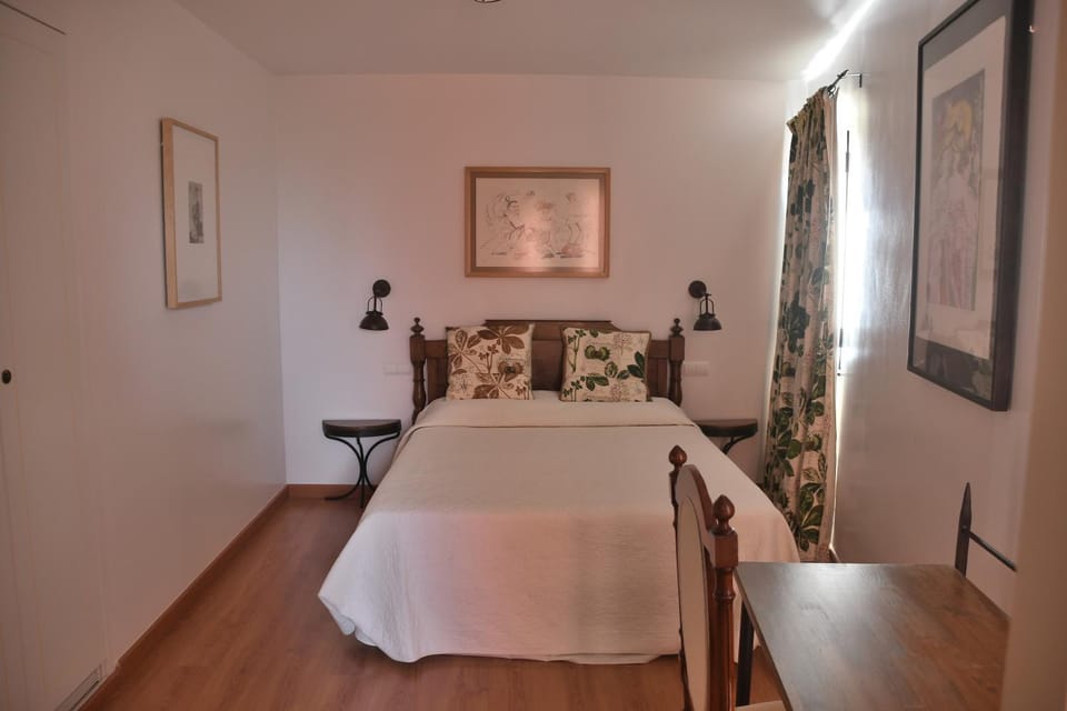 Bedroom, air conditioner, air conditioner