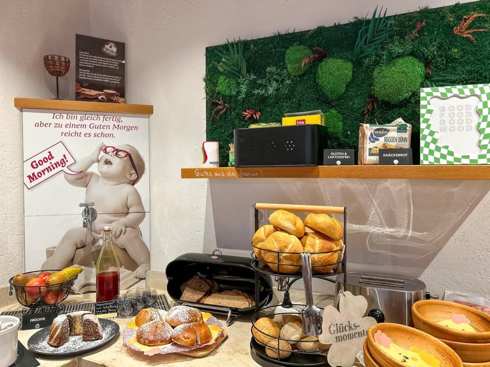 Breakfast, Buffet breakfast