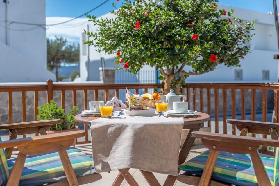Hotel Delfini Hotel in Milos