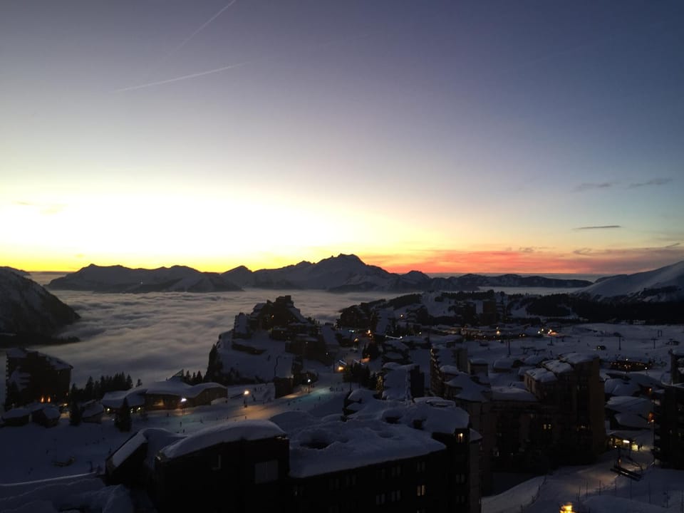 City view, Mountain view