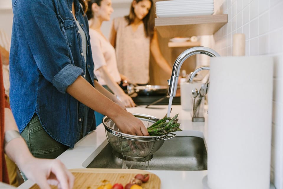 Kitchen or kitchenette, kitchen