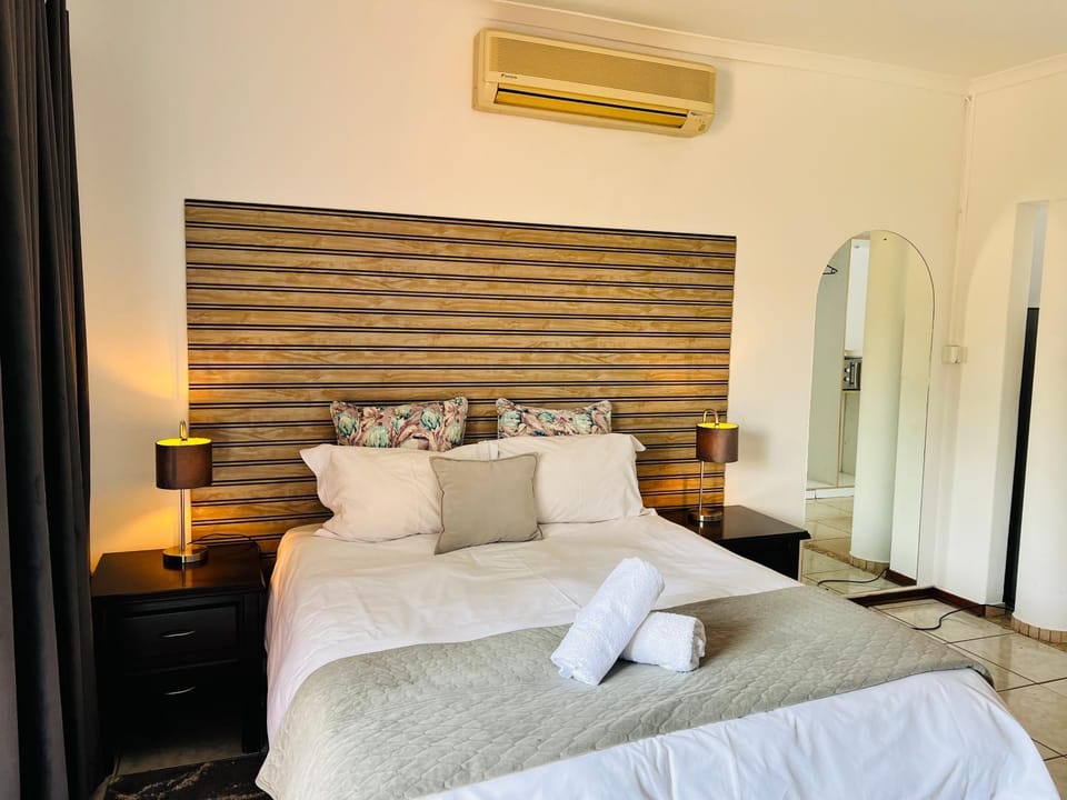 Bed, Bedroom, air conditioner