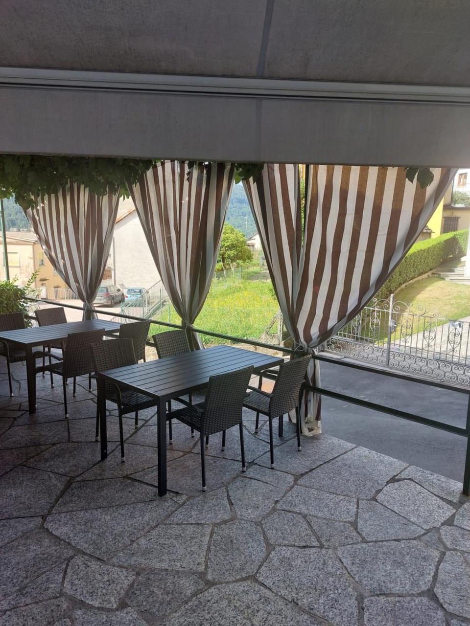 Trattoria Bar Pace Bed and Breakfast in Canton of Ticino