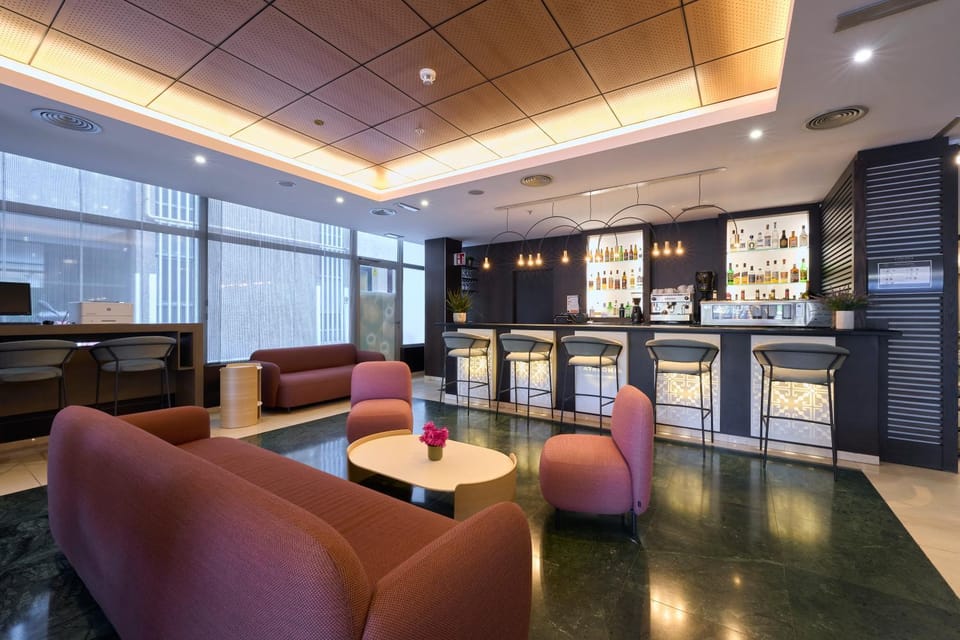 Lounge or bar