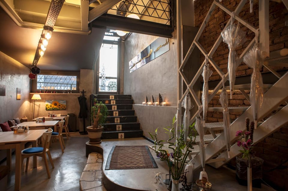 Restaurant/places to eat
