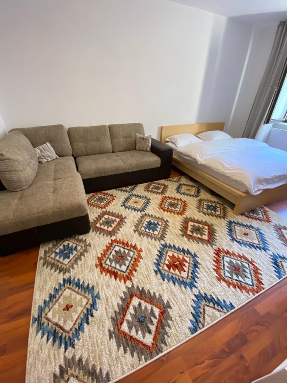 Bed, Living room, Photo of the whole room, Seating area, Bedroom
