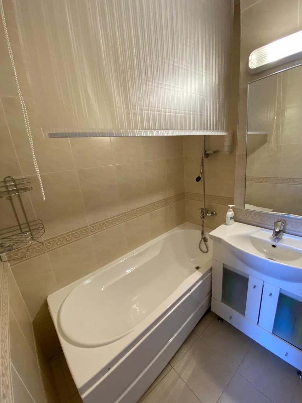 Shower, Toilet, Hot Tub, Bathroom, On site, Seasons, Bath, towels