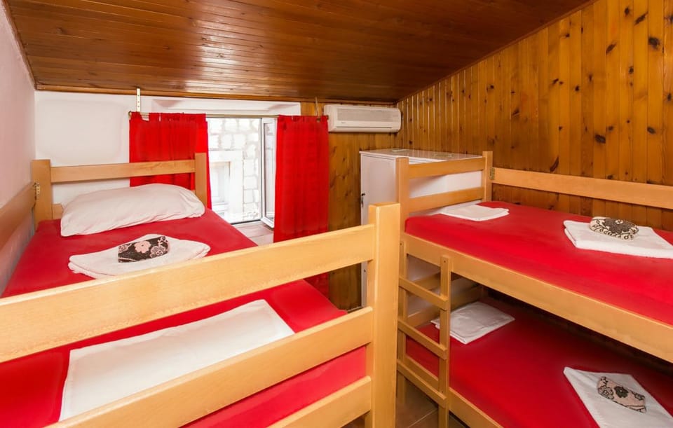 bunk bed