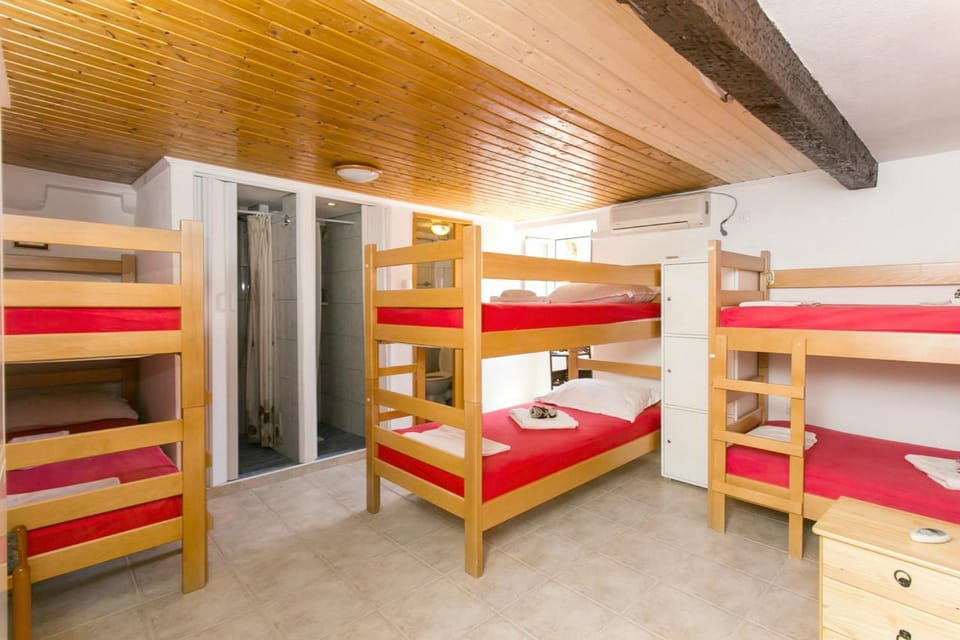 bunk bed
