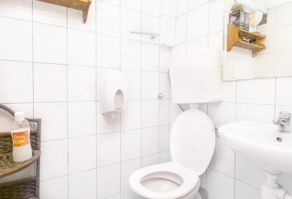 Toilet, Bathroom