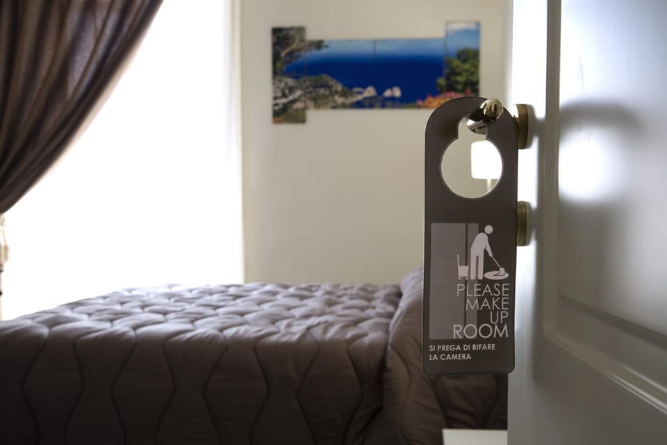 B&B LA DIMORA DEL CONTE Bed and Breakfast in Naples