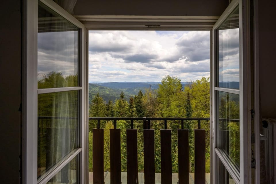 View (from property/room), Mountain view