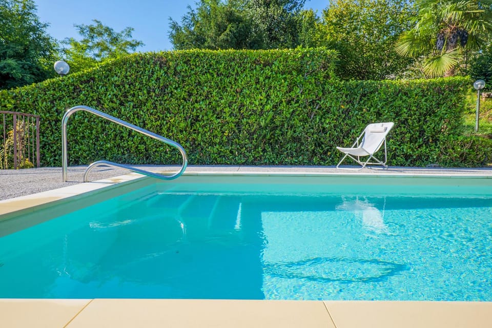 Lake view, Mountain view, Swimming pool