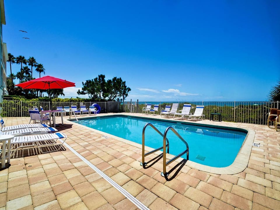Beachside Hideout Unit K Apartment in Indian Rocks Beach