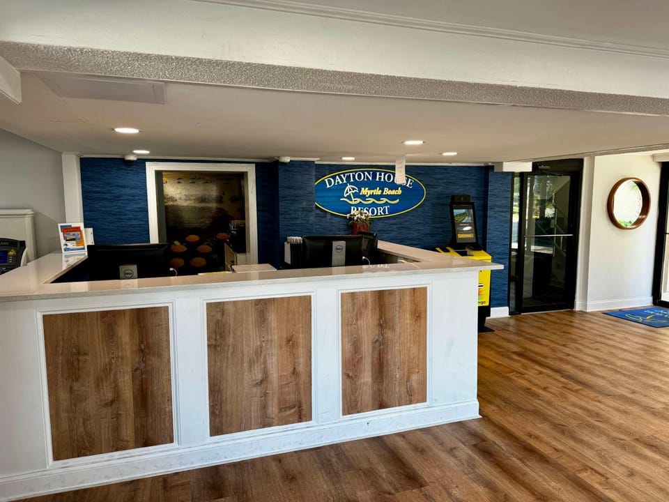 Lobby or reception, Lobby or reception
