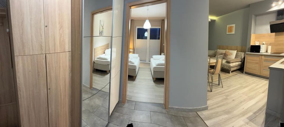 Apartament Villa Mountain View Numer 3 - Blisko Centrum oraz Dworca Apartment in Lower Silesian Voivodeship
