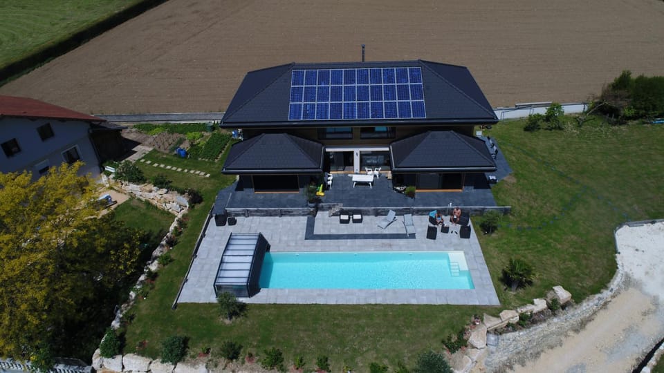 Patio, Garden, Garden view, Mountain view, Pool view, Swimming pool