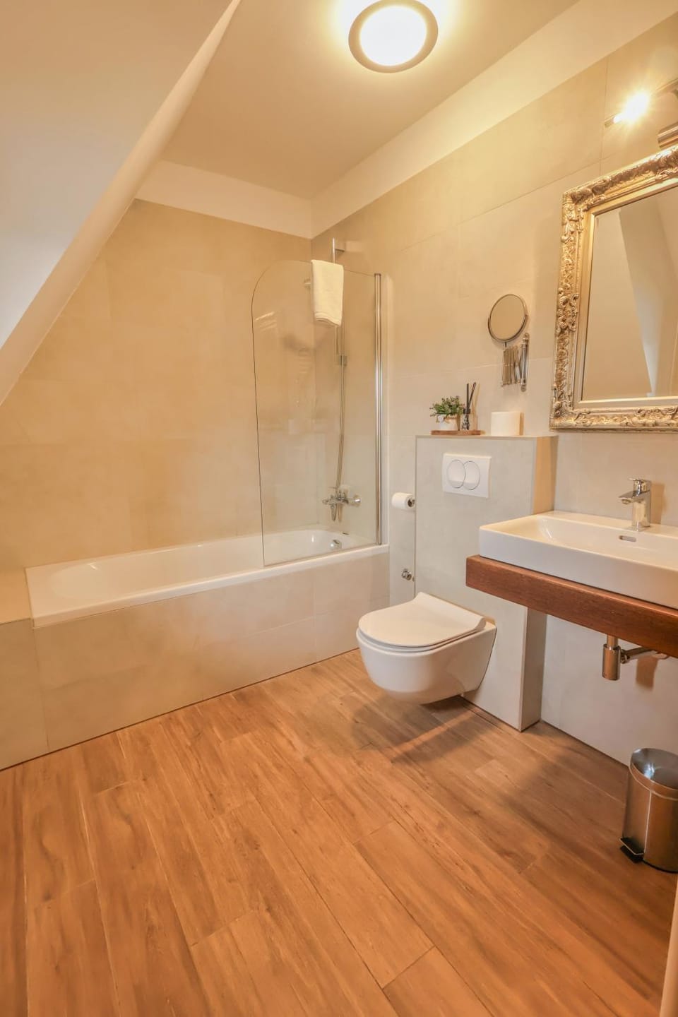 Bathroom, Bath