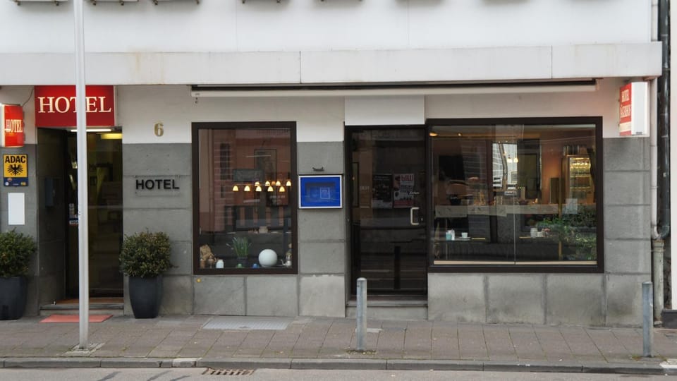 Facade/entrance, Property logo or sign