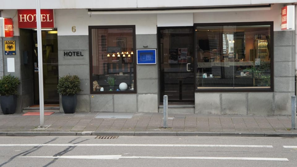 Facade/entrance, Property logo or sign